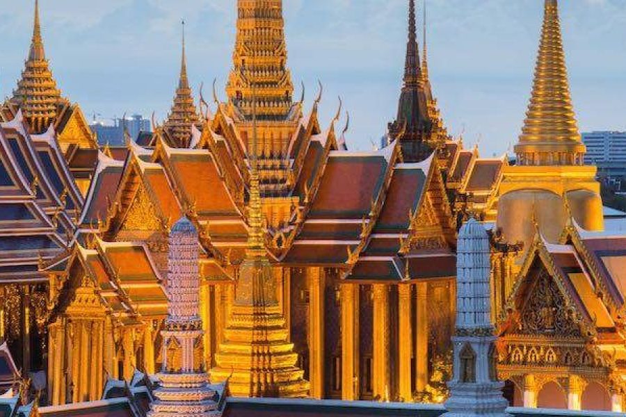 The Grand Palace & Wat Phra Kaew (Temple of the Emerald Buddha)